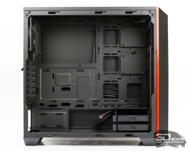  Внутреннее устройство Cooler Master MasterBox 5 MSI Edition 