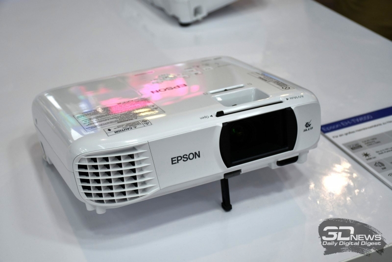  Epson EH-TW500 