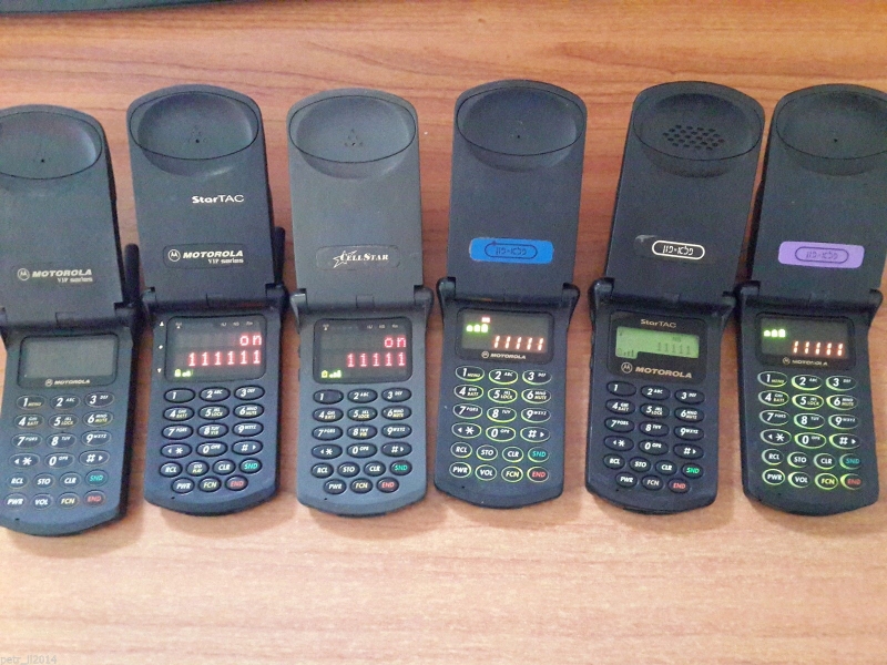  Линейка телефонов Motorola StarTAC под D-AMPS 