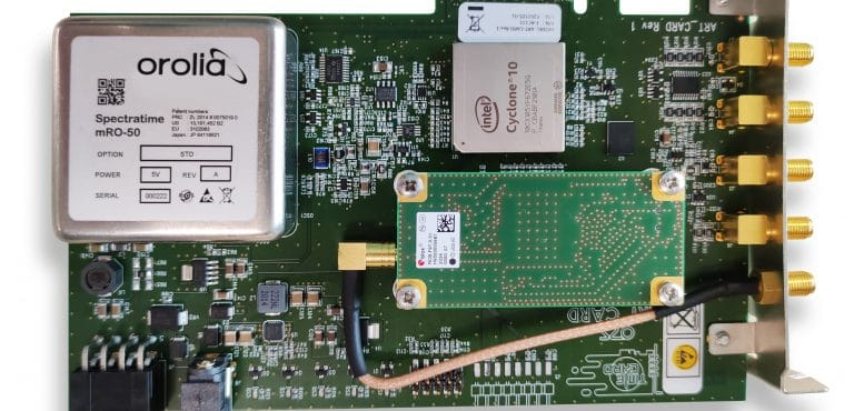  Плата Orolia/*** имеет форм-фактор FHHL и интерфейс PCI Express x4 