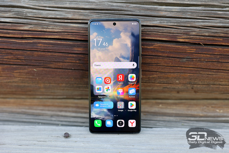  TECNO CAMON 30 5G, лицевая панель: в верхней части дисплея — фронтальная камера, разговорный динамик над кромкой дисплея 