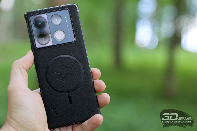  Infinix NOTE 40 Pro+ 5G в комплектном чехле 