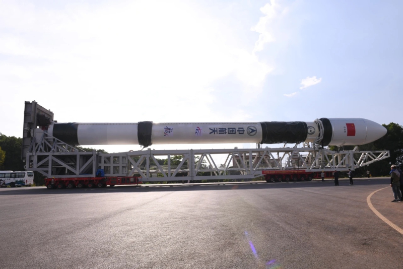 При перевозке ракета-носитель CZ-12 весьма напоминает Falcon 9. Фото CASC 