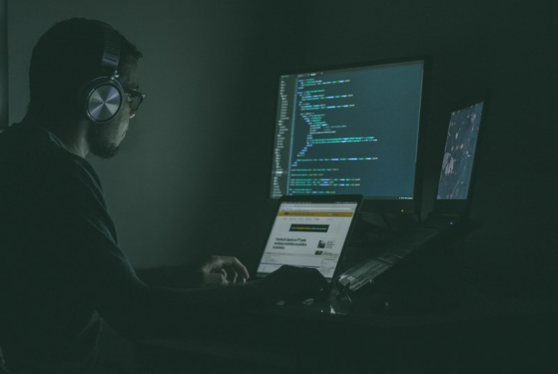 Хакеры похитили данные клиентов Coinbase, подкупив техподдержку — это может стоить криптобирже до $400 млн