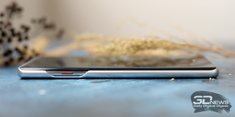  TECNO CAMON 40 Pro 5G, левая грань: клавиша One-Tap 