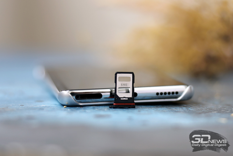  Слот для двух карточек nano-SIM 