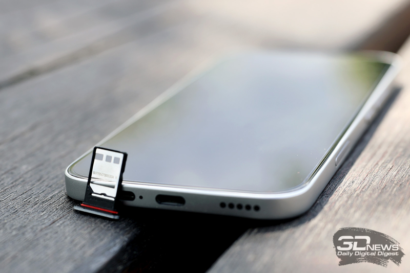  HONOR 400 Lite, слот для двух карточек nano-SIM 