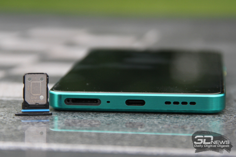  ealme GT 7 Dream Edition, слот для двух карточек стандарта nano-SIM 