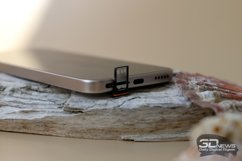  Слот для двух карточек nano-SIM 