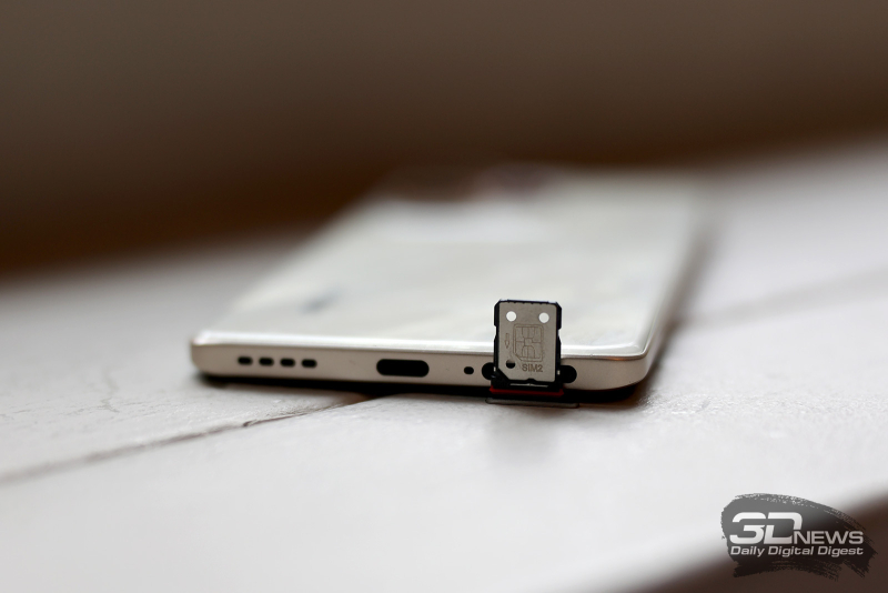  Слот для двух карточек nano-SIM 