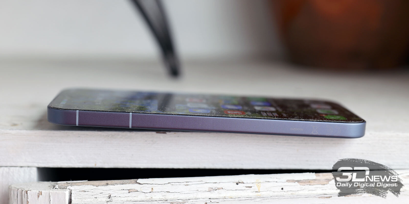  realme GT 8 Pro, левая грань без функциональных элементов 