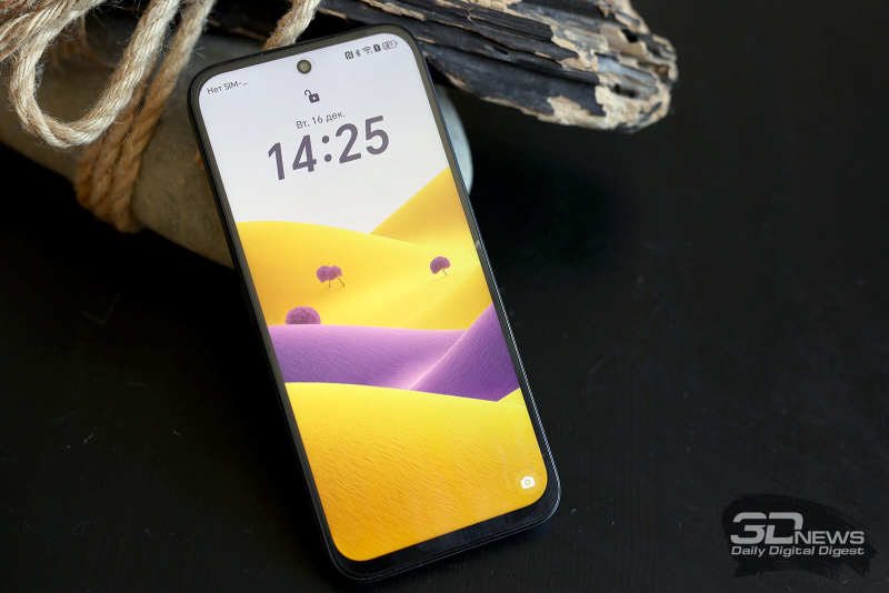  HONOR X6c, лицевая панель: вверху по центру &ndash; отверстие для фронтальной камеры; выше, под кромкой &ndash; разговорный динамик 