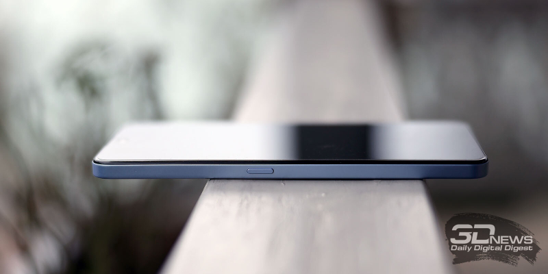  HONOR X8d, левая грань: функциональная AI-клавиша 