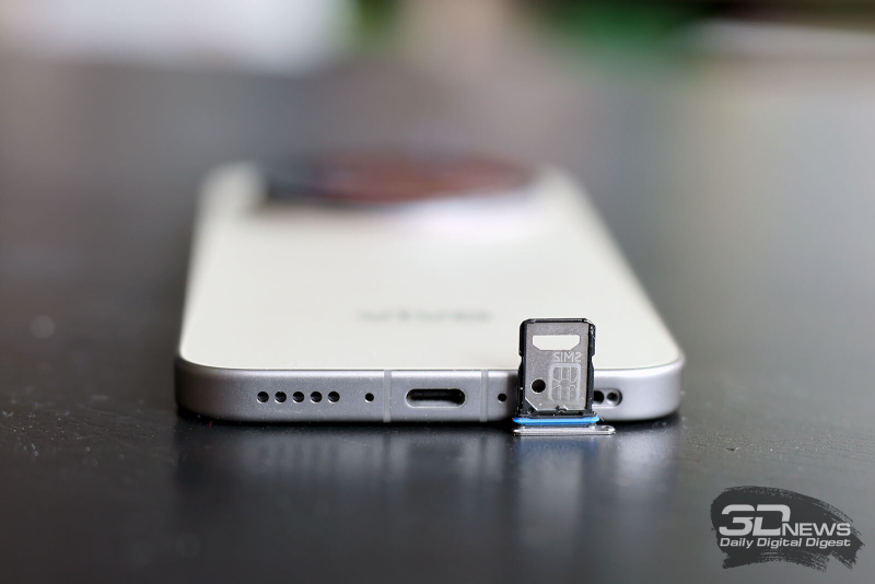  Слот для двух карточек Nano-SIM 