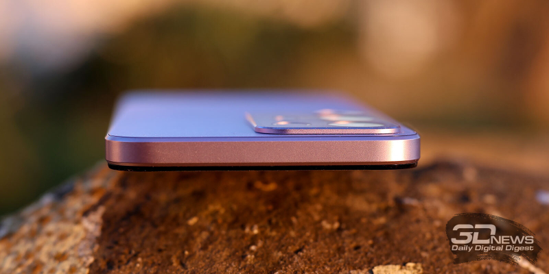  realme C85 Pro, верхняя грань без функциональных элементов 