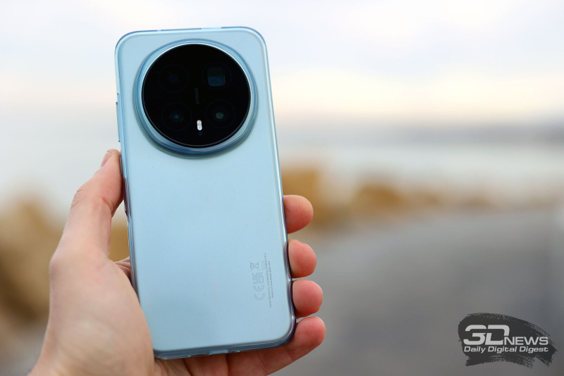  HONOR Magic 8 Pro в комплектном чехле 