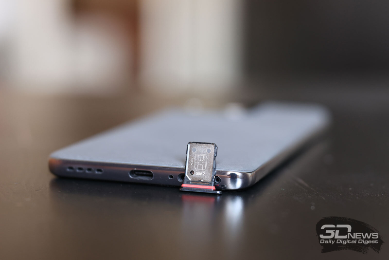  Слот для двух карточек nano-SIM 