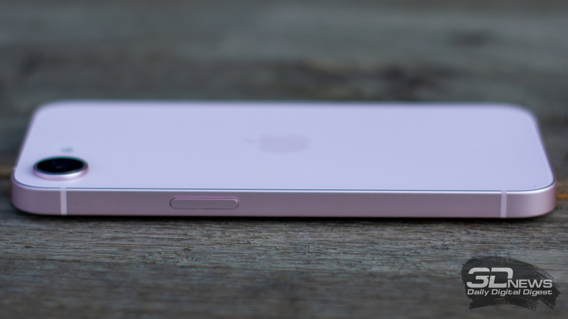  Apple iPhone 17e, правая грань: кнопка питания 