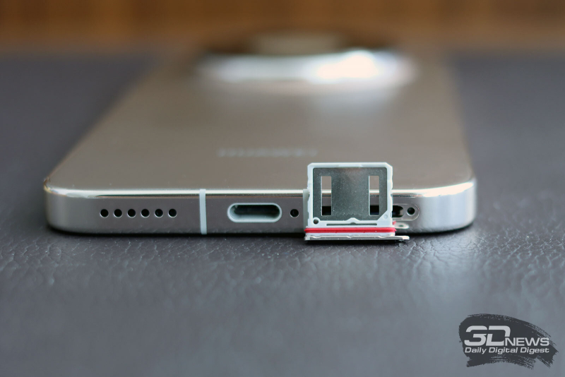  HUAWEI Mate 80 Pro, слот для двух карточек nano-SIM 