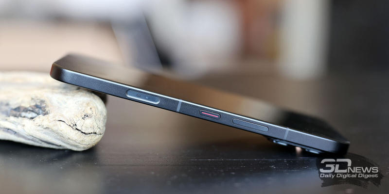  Infinix NOTE 60, верхняя грань: динамик, микрофон и ИК-порт 