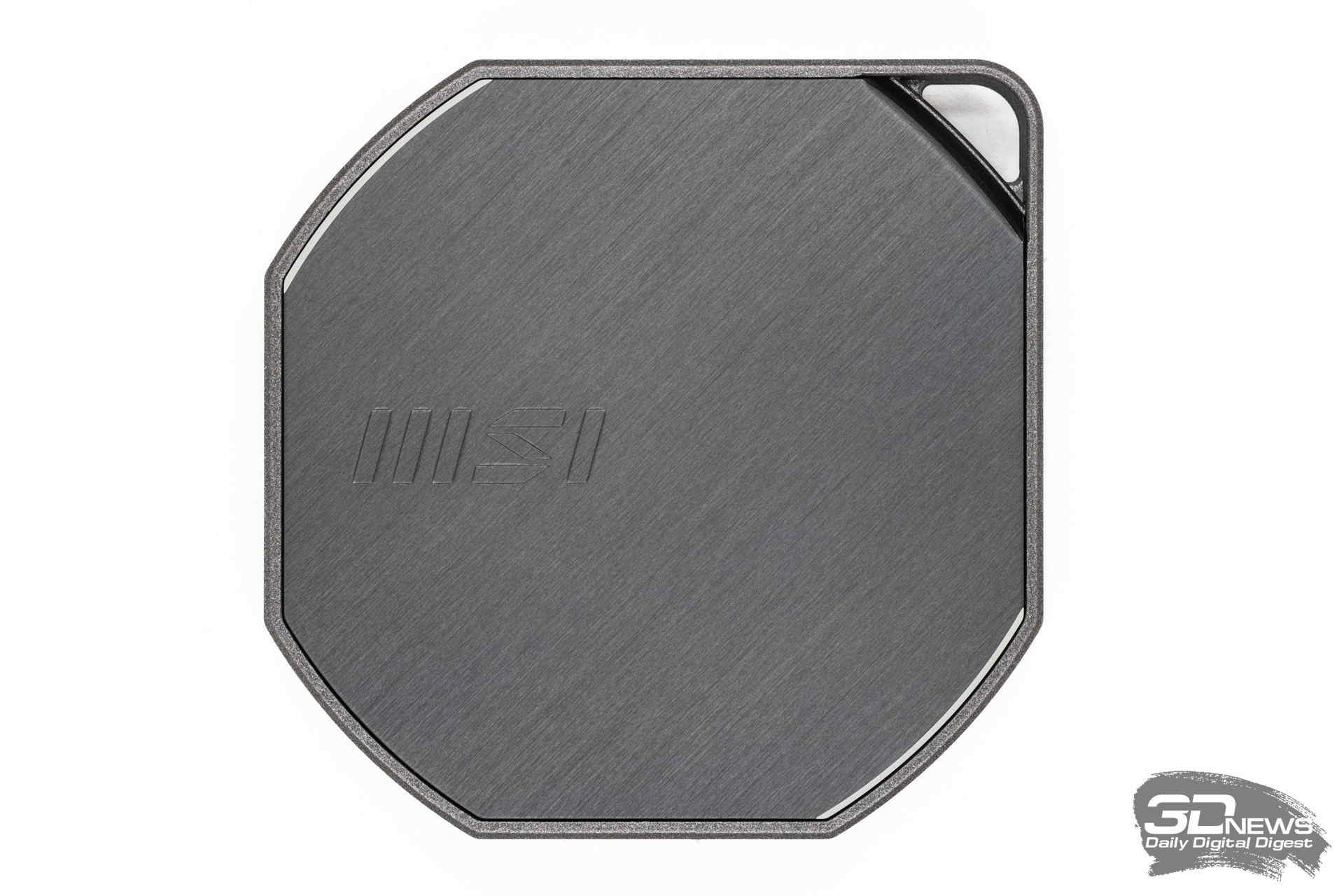 Экспресс-тест внешнего SSD-накопителя MSI Datamag 40Gbps