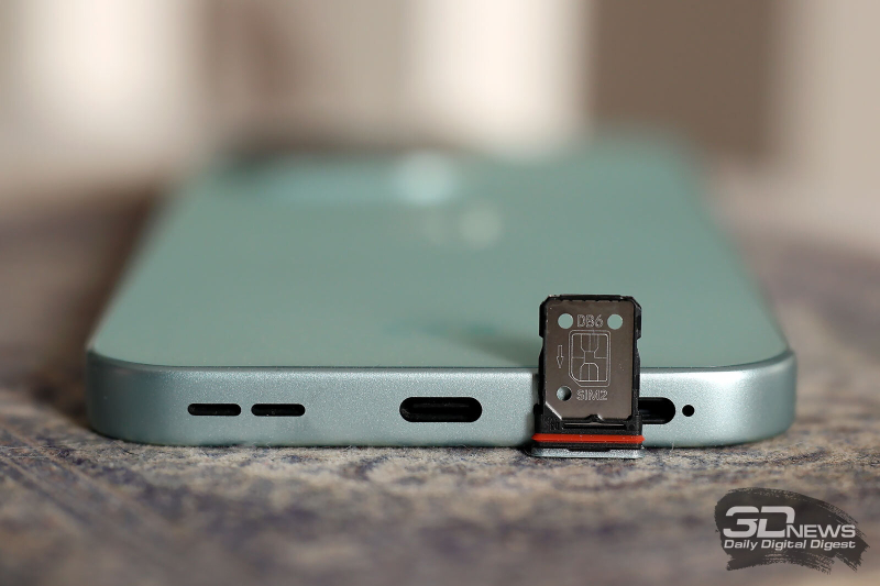  Слот для двух карточек стандарта nano-SIM 