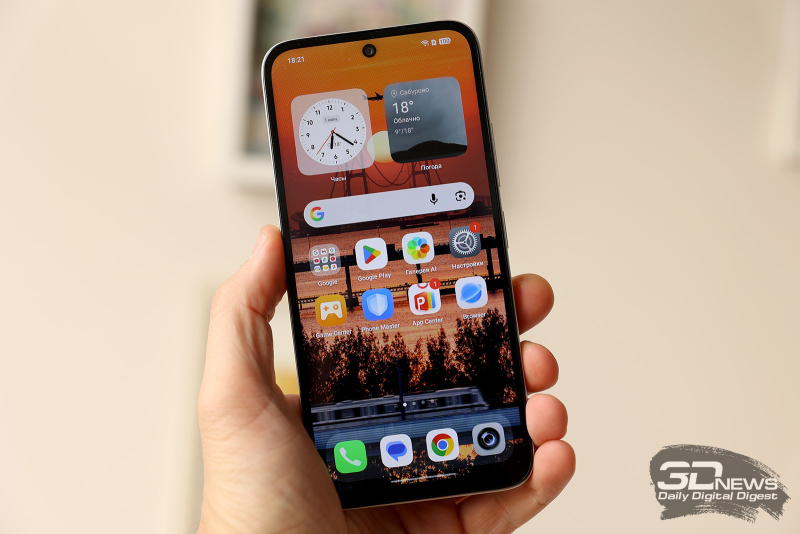  Infinix SMART 20, лицевая панель: в верхней части &ndash; фронтальная камера в индивидуальном отверстии и разговорный динамик под кромкой корпуса 