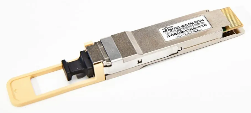  Трансивер Neoros NR-QSFPDD-400G-SR8-MPO16 (источник изображения: компания &laquo;Неорос&raquo; / neoros.ru) 