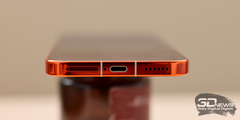  HUAWEI Pura 90s Pro Max, нижняя грань: слот для SIM-карт, динамик, микрофон, порт USB Type-C 