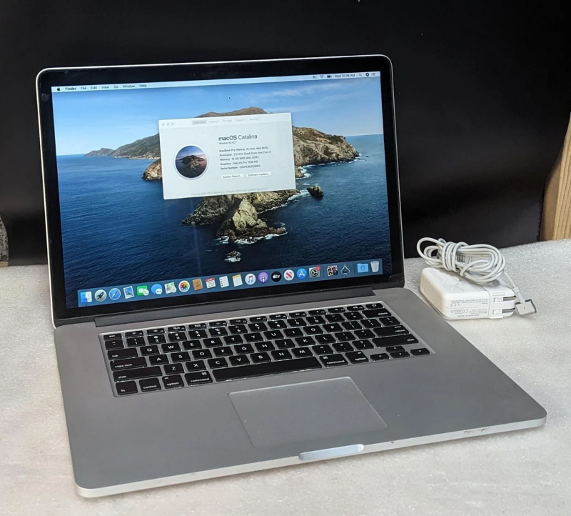 Macbook Pro 15 mid 2015 устраивал почти по всем, кроме веса и автономности. Фото https://www.ebay.com/itm/155477579593 