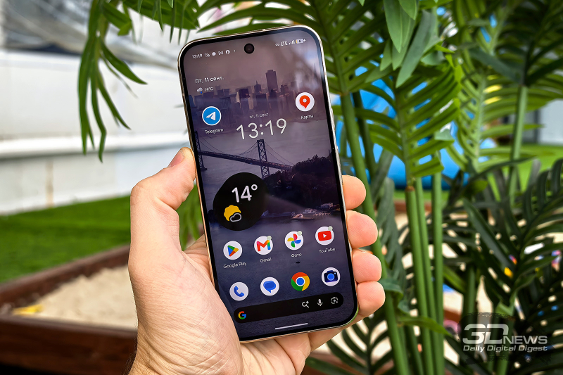  Google Pixel 11 Pro, нижняя грань: динамик, микрофон и порт USB Type-C 