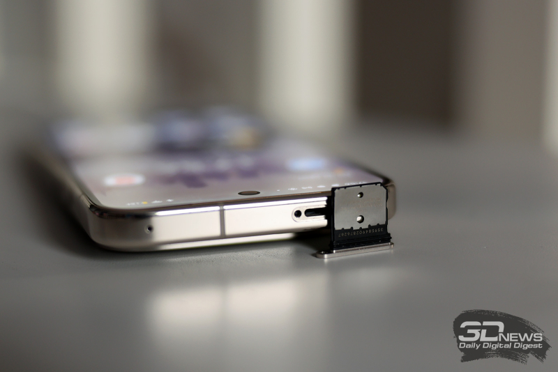  Google Pixel 11 Pro, слот для одной карточки стандарта nano-SIM 